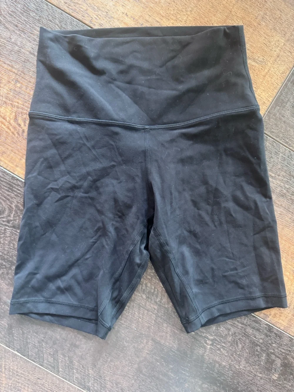 Lululemon Black High Rise 8” Biker Shorts Size 4 Front Seam